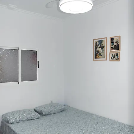 Cosy With Balcony Between & Center 6p 아파트 *
