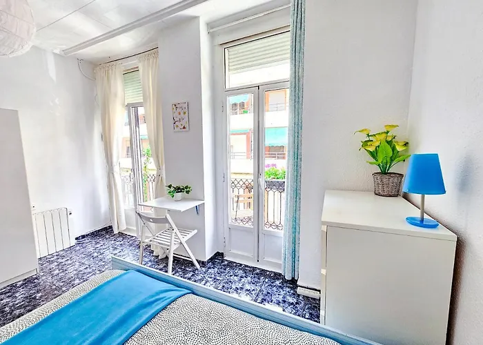 Apartamento Cosy Apartment With Balcony Between Beach & Center 6P *