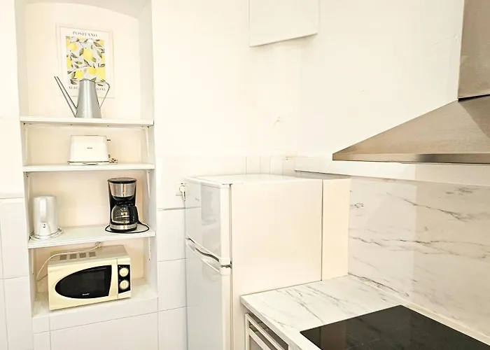 Cosy Apartment With Balcony Between Beach & Center 6P Valência