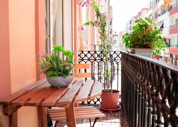 Apartamento Cosy Apartment With Balcony Between Beach & Center 6P